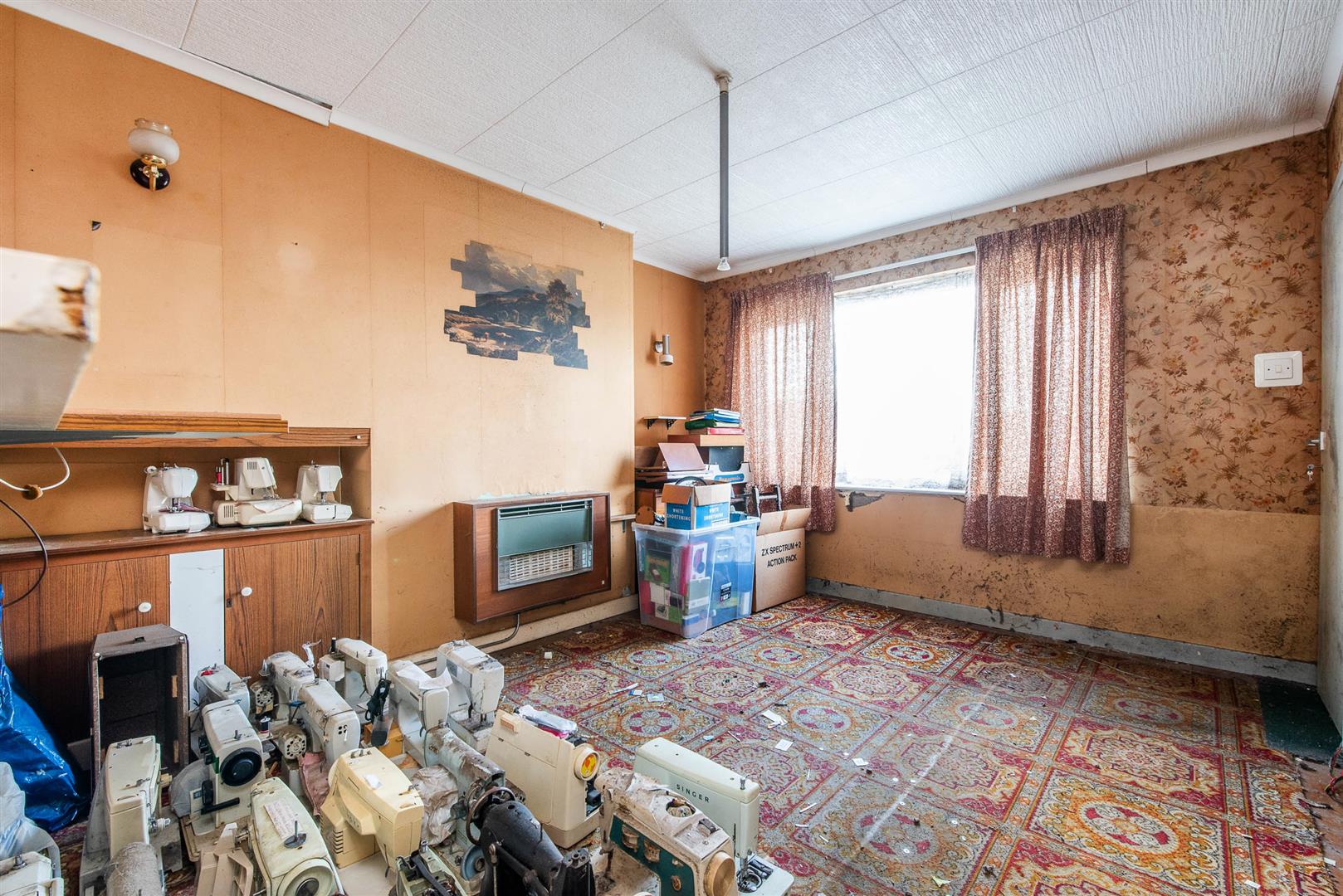3 bed property in Glendale Crescent, Preston